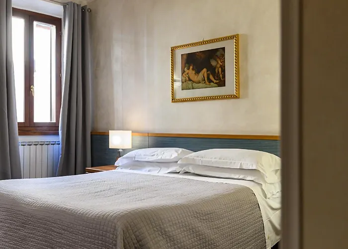 Domus Julia Trevi - Spagna Konukevi
