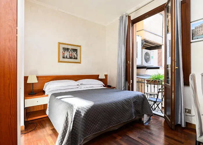 Konukevi Domus Julia Trevi - Spagna 4*