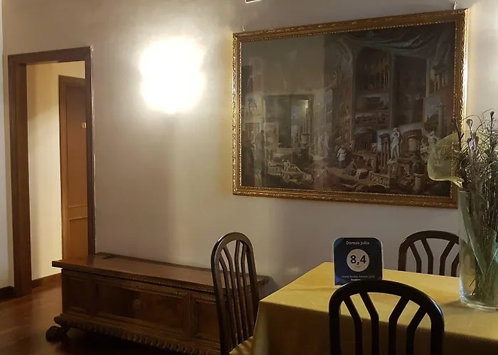 Konukevi Domus Julia Trevi - Spagna 4*