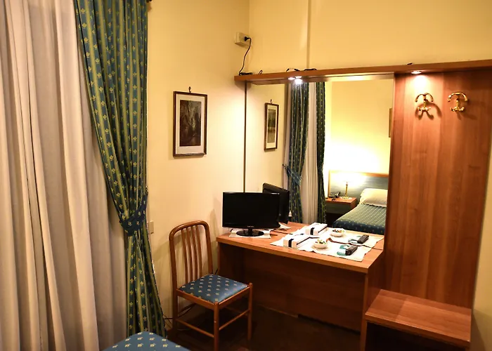 Domus Julia Trevi - Spagna 4*