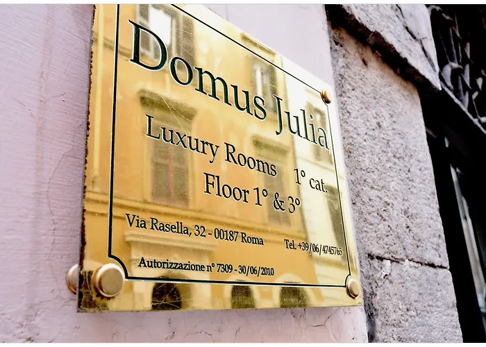 Konukevi Domus Julia Trevi - Spagna Roma